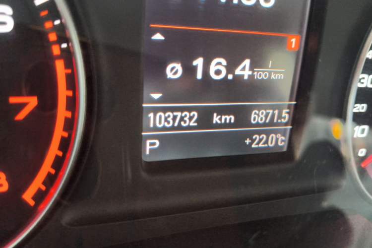 Used Audi Q3 2012 35 TFSI quattro Comfort Model Odometer Close Up