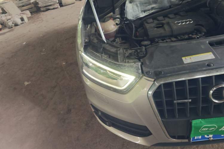 Used Audi Q3 2012 35 TFSI quattro Comfort Model Right Front Headlight