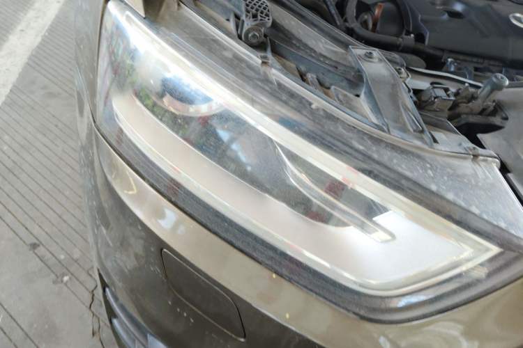 Used Audi Q3 2012 35 TFSI quattro Comfort Model Right Front Headlight