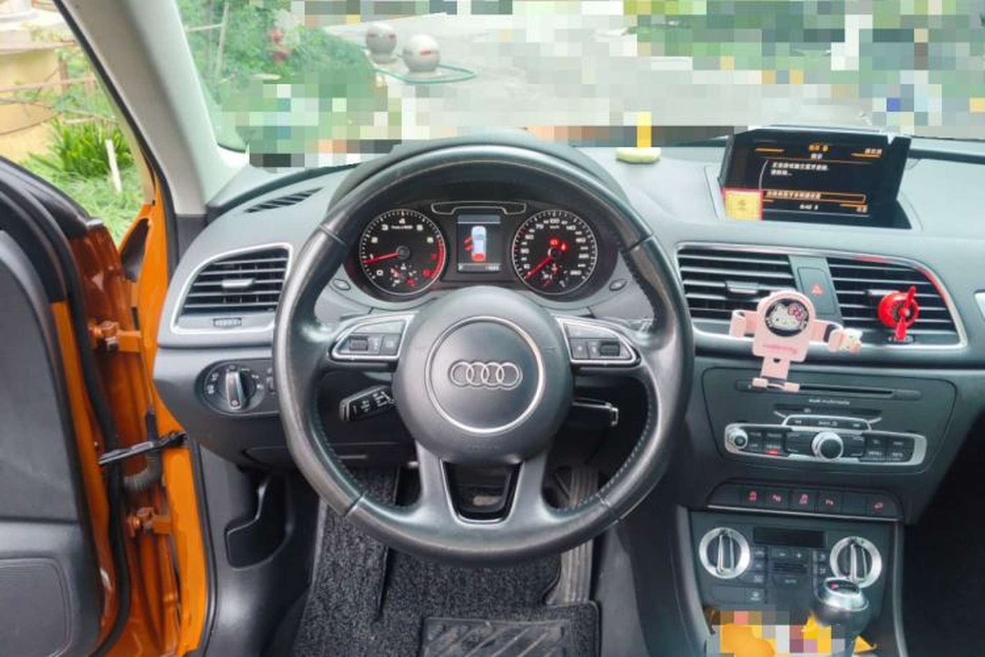 Used Audi Q3 2012 35 TFSI quattro Comfort Model Steering Wheel