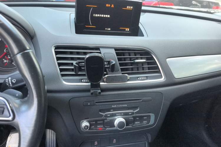 Used Audi Q3 2013 35 TFSI Comfort Model Audio And AC Panel