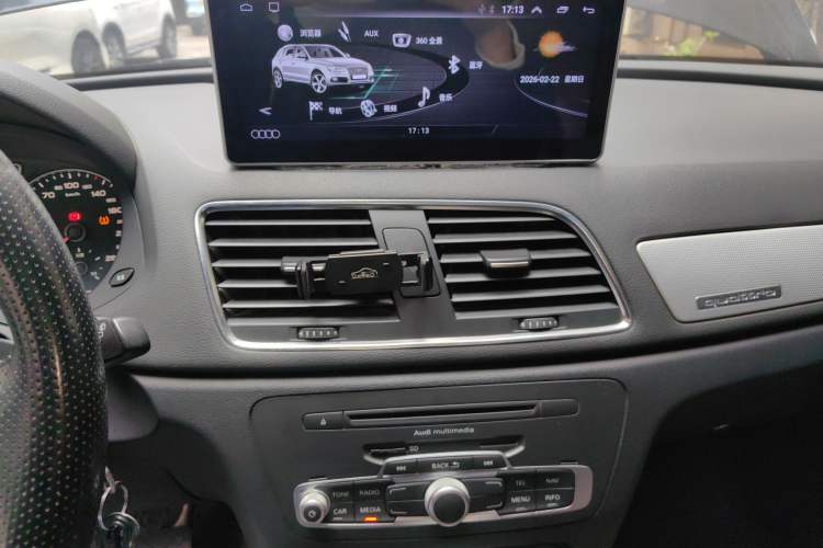 Used Audi Q3 2013 35 TFSI quattro Technology Edition Audio And AC Panel