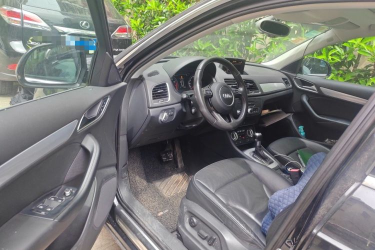 Used Audi Q3 2013 35 TFSI Comfort Model Driver Seat