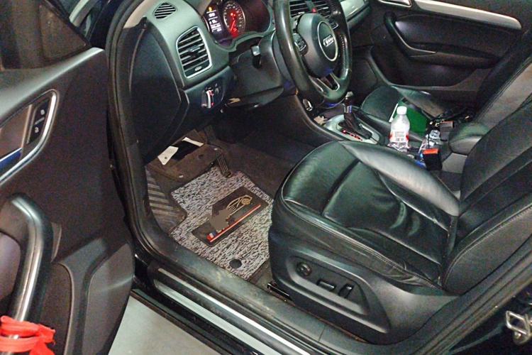 Used Audi Q3 2013 35 TFSI Comfort Model Driver Seat