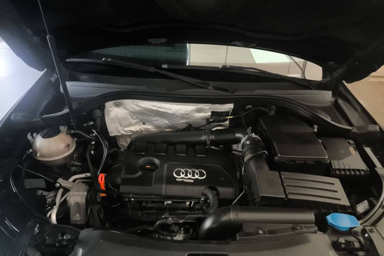 Used Audi Q3 2013 35 TFSI Ambition Edition Engine Bay