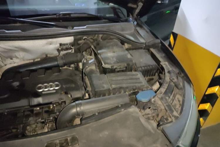 Used Audi Q3 2013 35 TFSI quattro Technology Edition Engine Bay Left