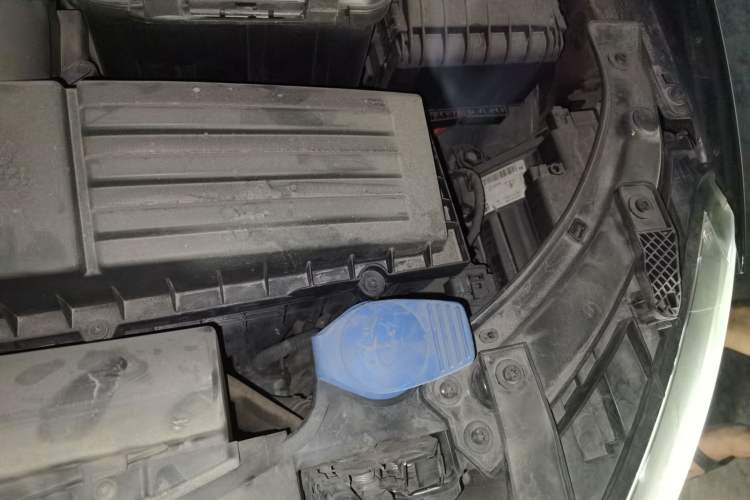 Used Audi Q3 2013 35 TFSI quattro Technology Edition Engine Bay Left