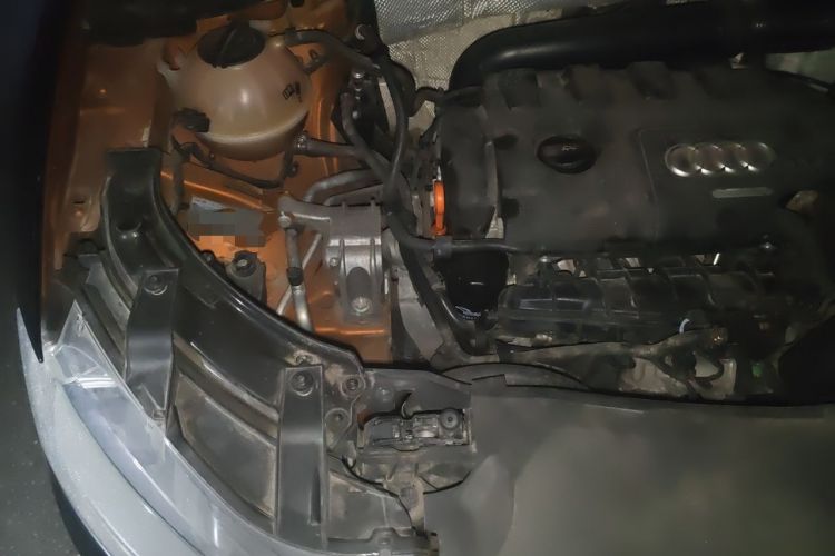 Used Audi Q3 2013 35 TFSI Ambition Edition Engine Bay Right