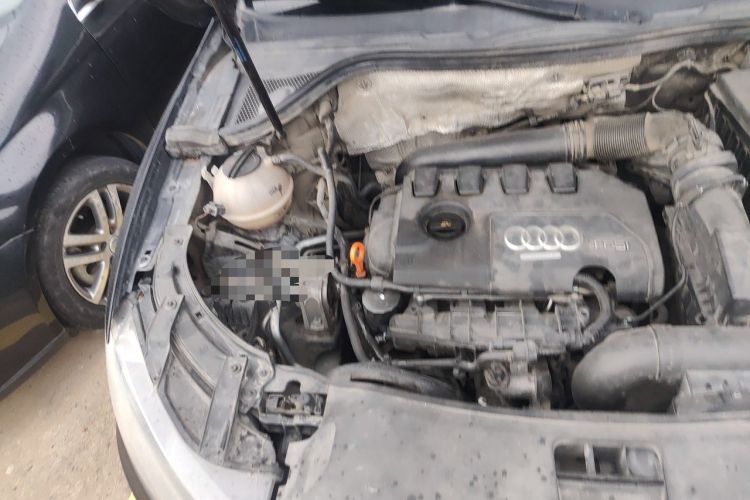 Used Audi Q3 2013 35 TFSI Ambition Edition Engine Bay Right