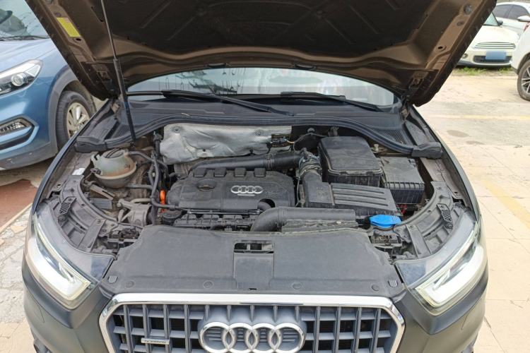 Used Audi Q3 2013 35 TFSI quattro Technology Edition Engine Bay