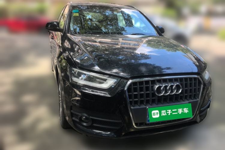 Used Audi Q3 2013 35 TFSI Comfort Model Front Right 45 Deg