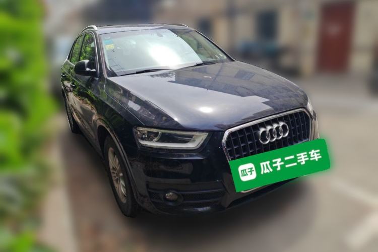 Used Audi Q3 2013 35 TFSI Comfort Model Front Right 45 Deg