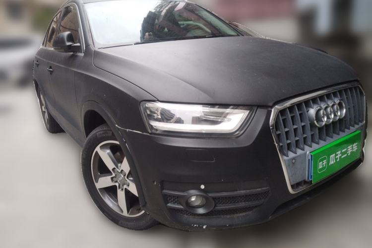 Used Audi Q3 2013 40 TFSI quattro Luxury Model Front Right 45 Deg