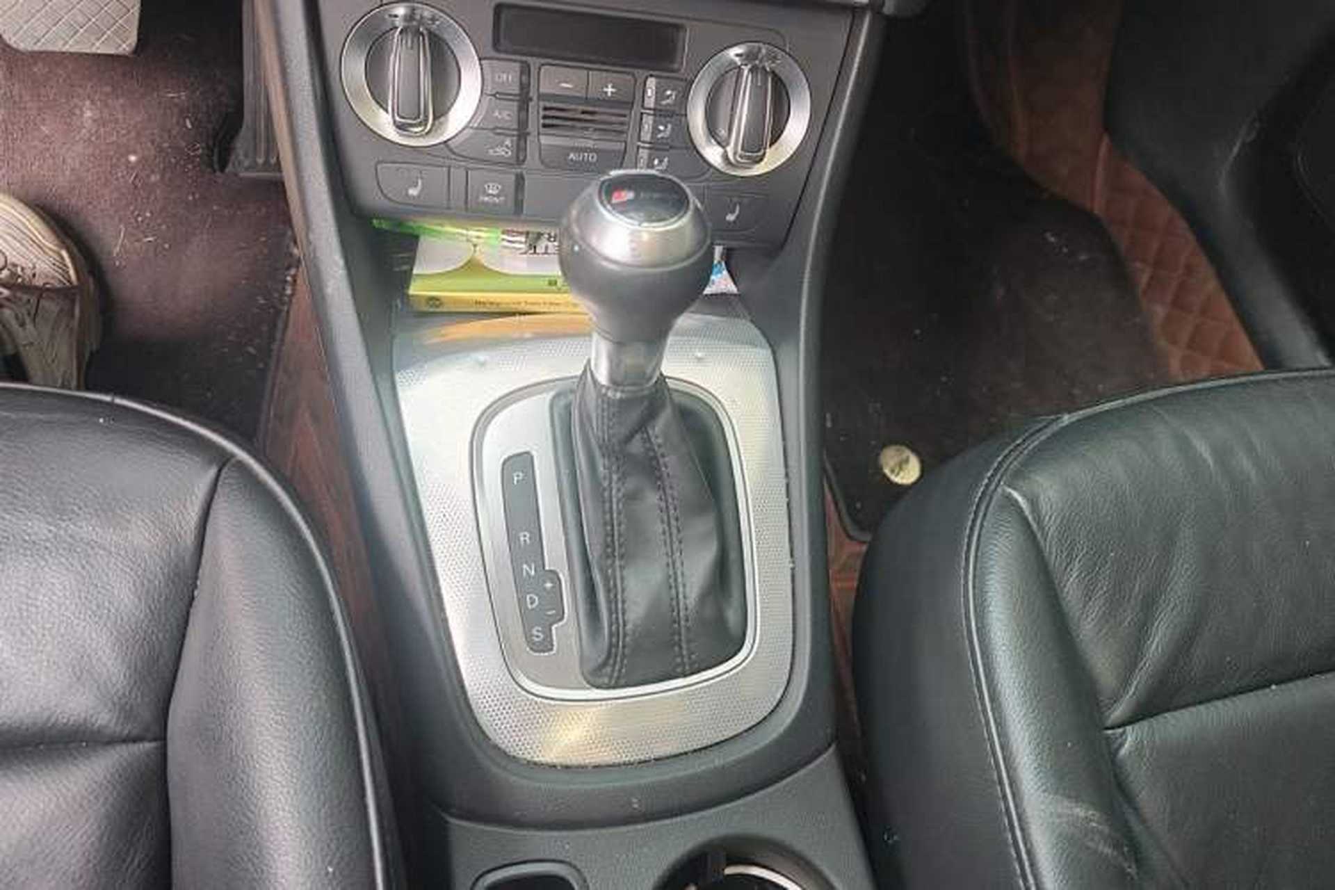 Used Audi Q3 2013 35 TFSI quattro Technology Edition Gear Lever