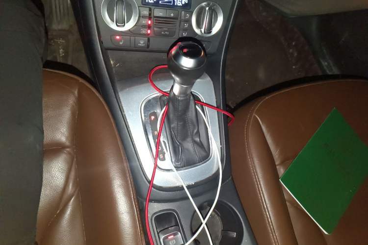 Used Audi Q3 2013 35 TFSI quattro Comfort Model Gear Lever