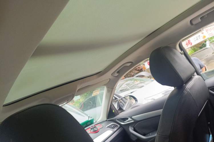 Used Audi Q3 2013 35 TFSI Comfort Model Headliner