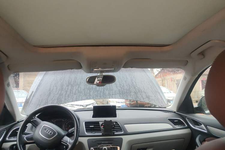Used Audi Q3 2013 35 TFSI Ambition Edition Headliner
