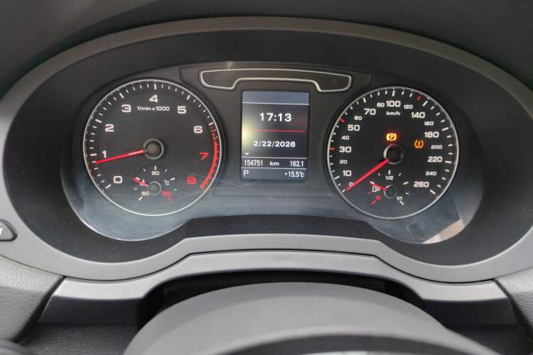 Used Audi Q3 2013 35 TFSI quattro Technology Edition Instrument Cluster