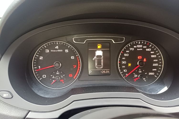 Used Audi Q3 2013 35 TFSI Comfort Model Instrument Cluster