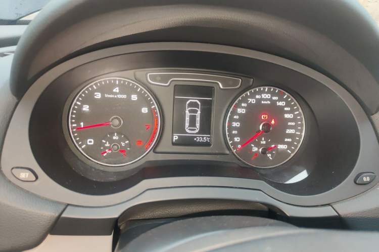 Used Audi Q3 2013 35 TFSI Ambition Edition Instrument Cluster