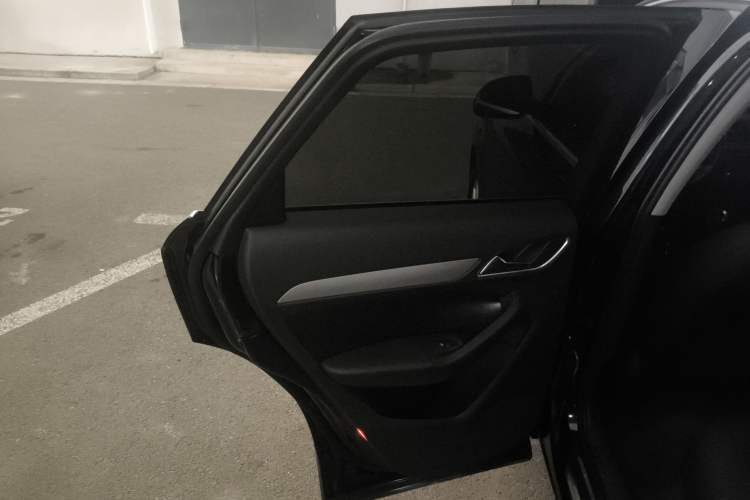 Used Audi Q3 2013 35 TFSI Ambition Edition Interior 8