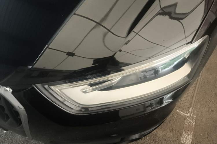 Used Audi Q3 2013 35 TFSI Ambition Edition Left Front Headlight