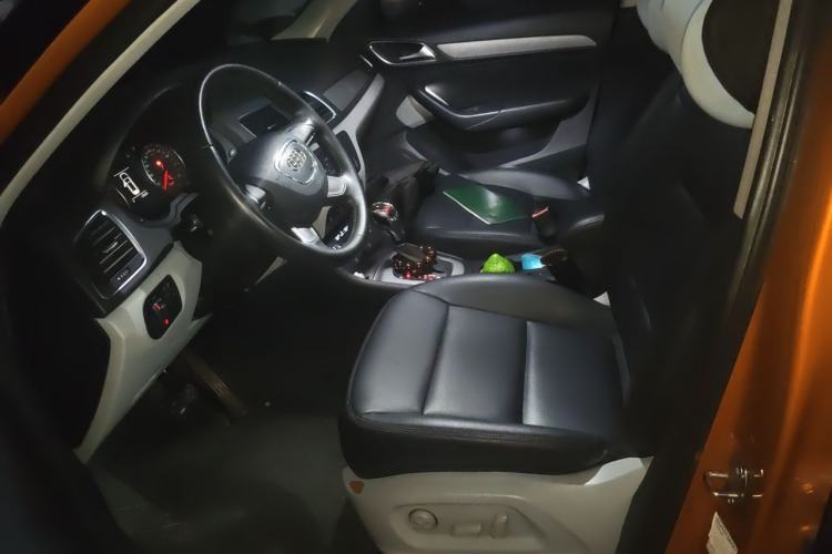Used Audi Q3 2013 35 TFSI Ambition Edition Left Front Seat