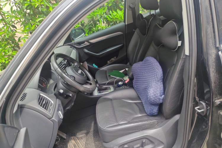 Used Audi Q3 2013 35 TFSI Comfort Model Left Front Seat