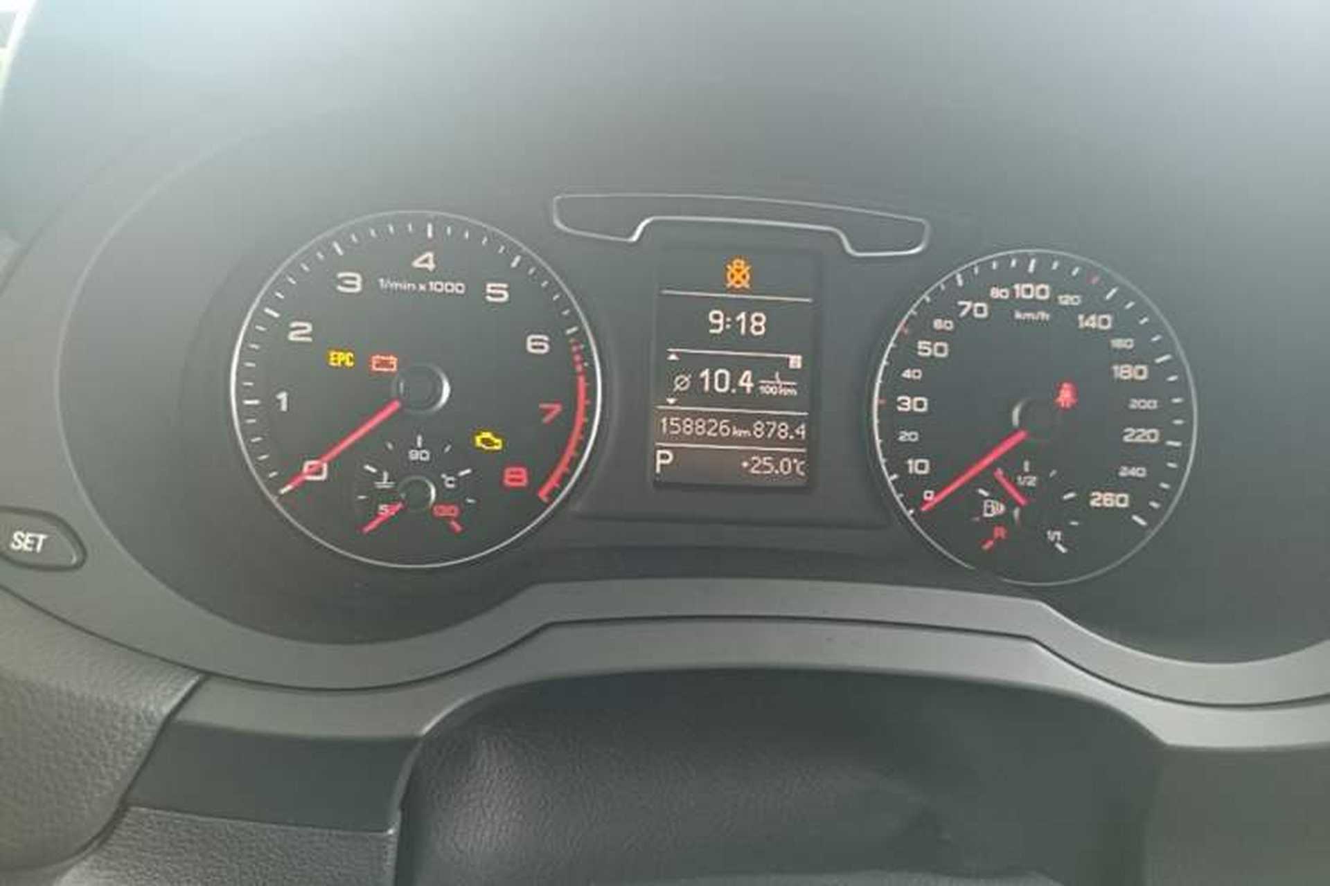 Used Audi Q3 2013 35 TFSI Ambition Edition Odometer Close Up