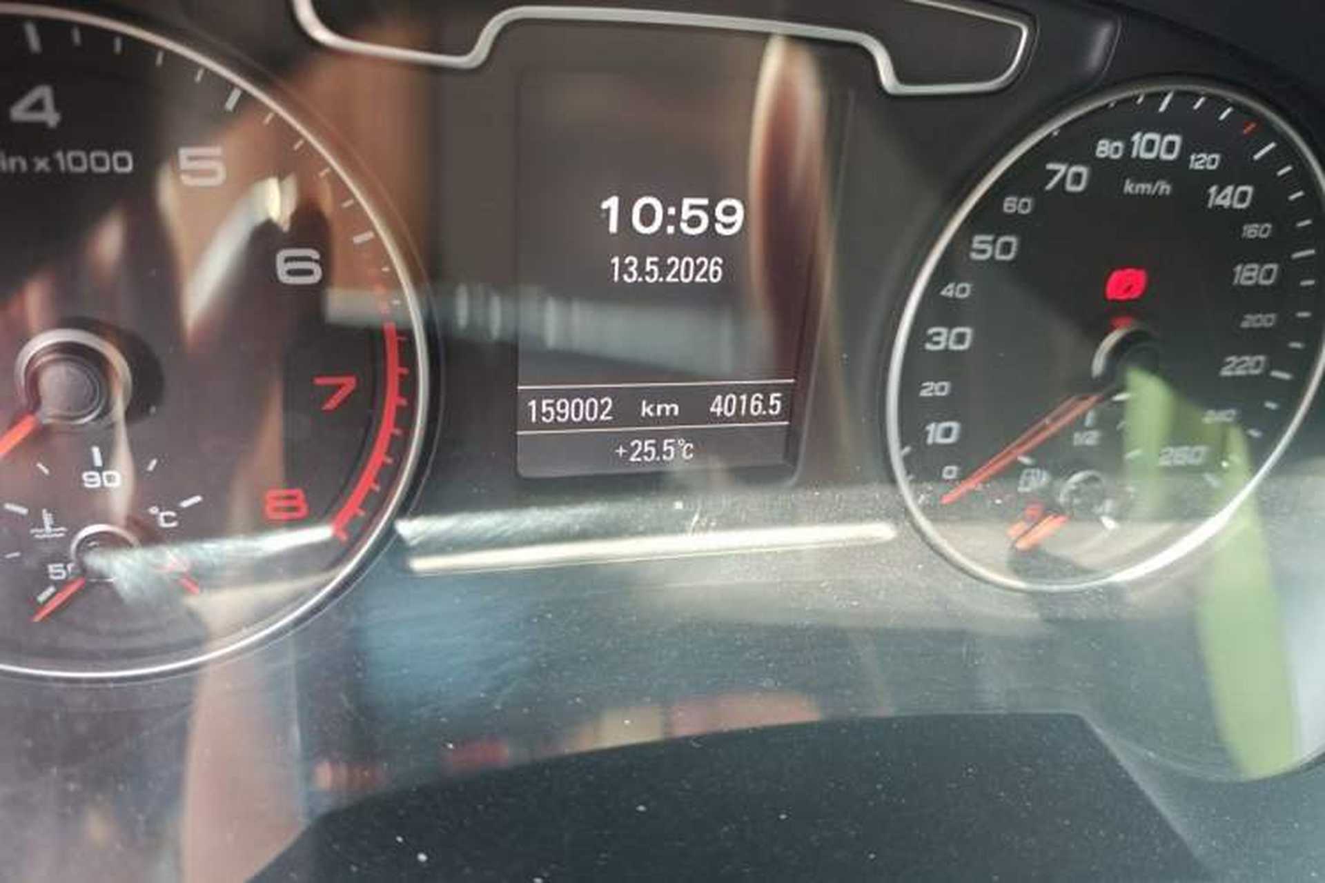 Used Audi Q3 2013 35 TFSI quattro Technology Edition Odometer Close Up