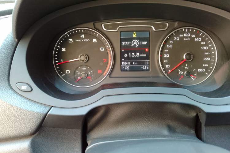 Used Audi Q3 2013 35 TFSI quattro Technology Edition Odometer Close Up