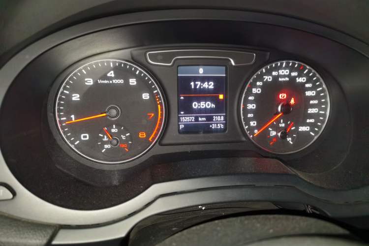 Used Audi Q3 2013 35 TFSI quattro Technology Edition Odometer Close Up
