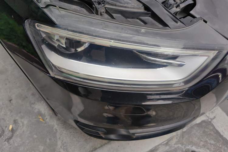 Used Audi Q3 2013 35 TFSI quattro Technology Edition Right Front Headlight