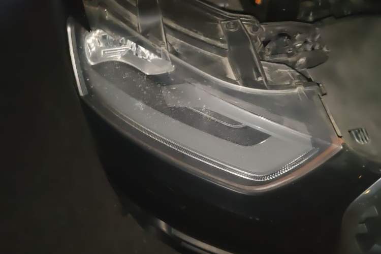 Used Audi Q3 2013 35 TFSI Ambition Edition Right Front Headlight
