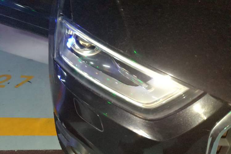 Used Audi Q3 2013 35 TFSI quattro Comfort Model Right Front Headlight
