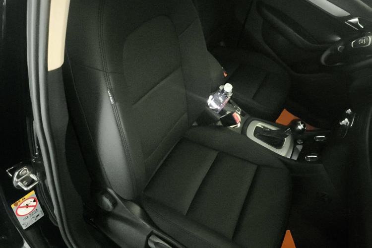 Used Audi Q3 2013 35 TFSI Ambition Edition Right Front Seat