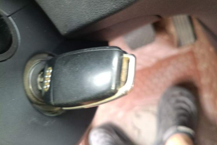 Used Audi Q3 2013 35 TFSI Comfort Model Vehicle Key