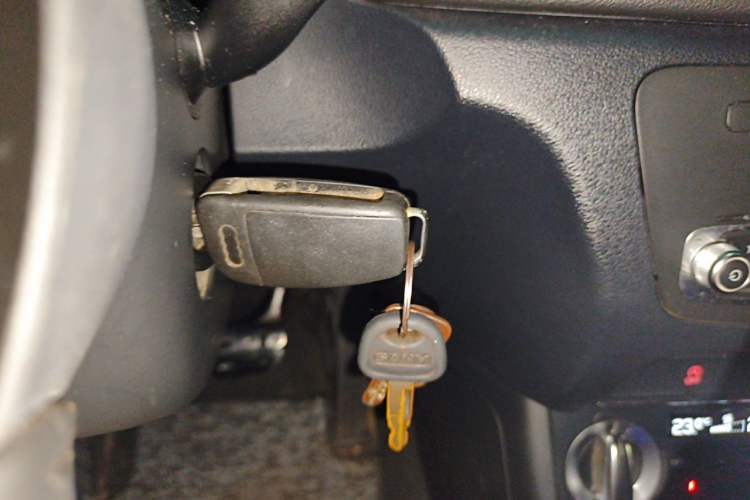 Used Audi Q3 2013 35 TFSI Comfort Model Vehicle Key