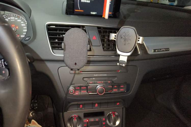 Used Audi Q3 2013 35 TFSI quattro Technology Edition Audio And AC Panel