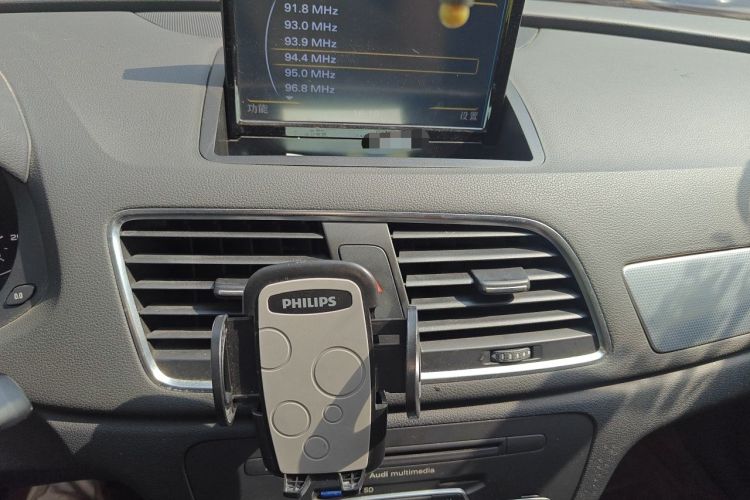 Used Audi Q3 2013 35 TFSI Comfort Model Audio And AC Panel