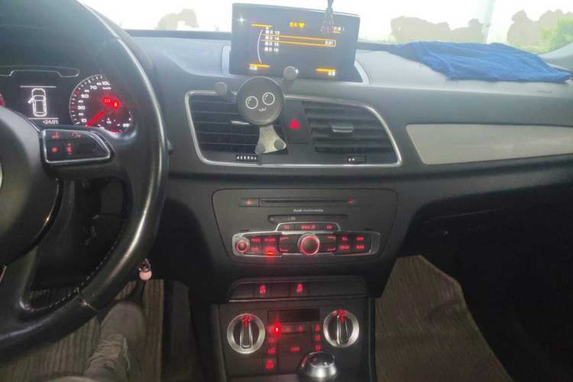 Used Audi Q3 2013 35 TFSI Comfort Model Audio And AC Panel