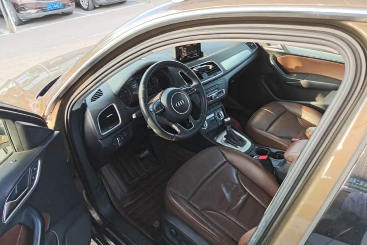 Used Audi Q3 2013 35 TFSI quattro Comfort Model Driver Seat