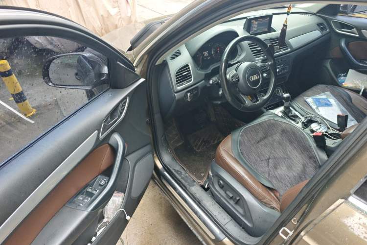 Used Audi Q3 2013 35 TFSI Comfort Model Driver Seat