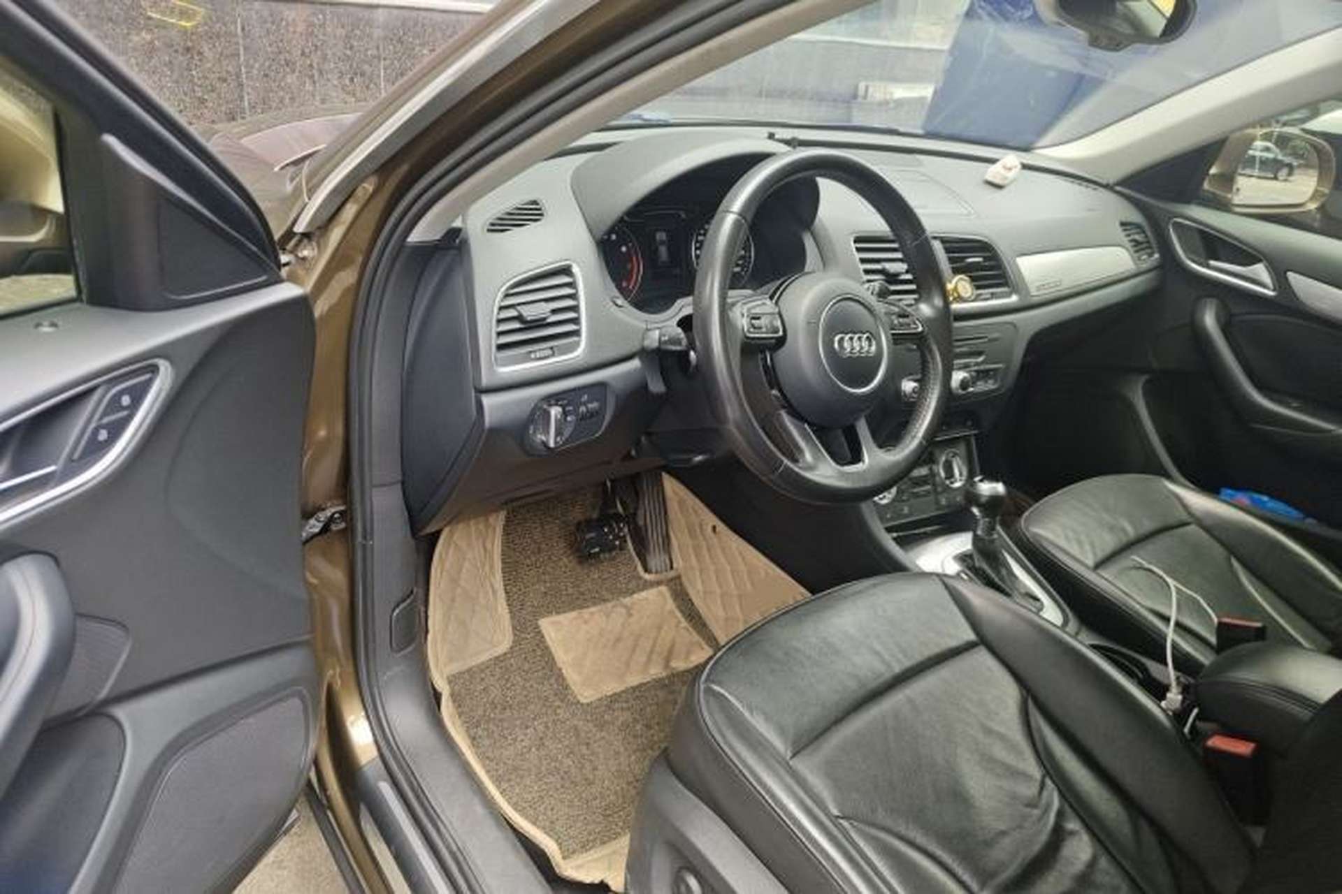 Used Audi Q3 2013 35 TFSI Comfort Model Driver Seat