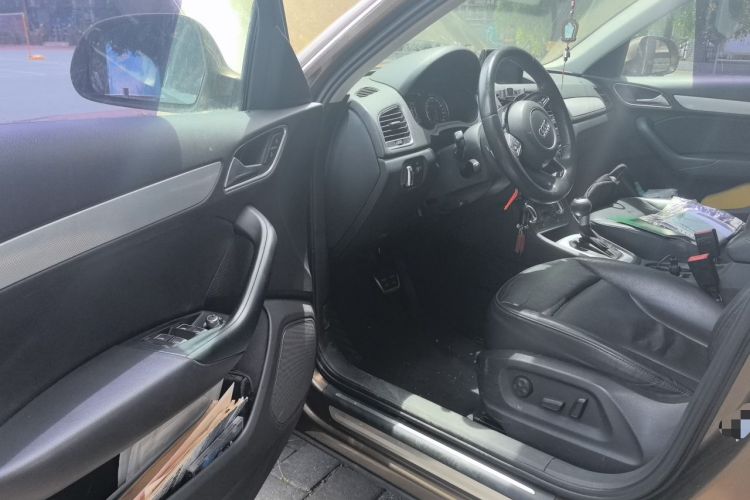 Used Audi Q3 2013 35 TFSI Comfort Model Driver Seat