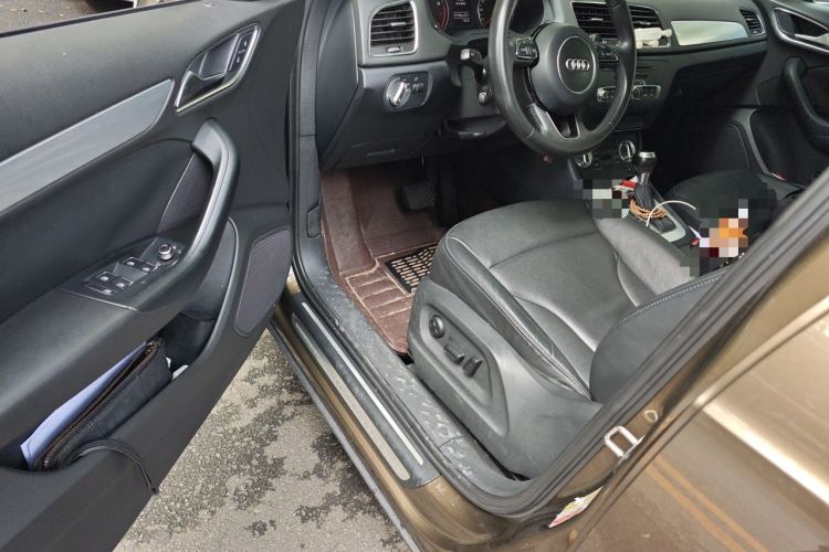 Used Audi Q3 2013 35 TFSI Comfort Model Driver Seat