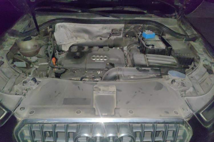 Used Audi Q3 2013 35 TFSI Comfort Model Engine Bay