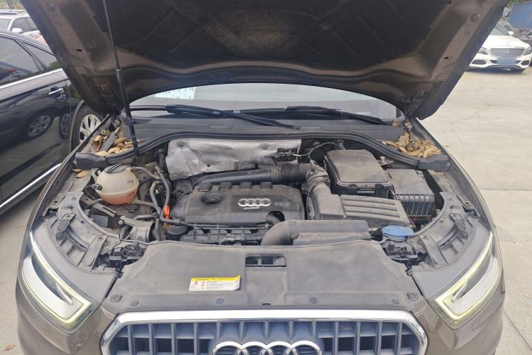 Used Audi Q3 2013 35 TFSI Comfort Model Engine Bay