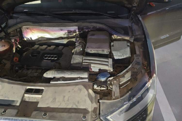 Used Audi Q3 2013 35 TFSI quattro Comfort Model Engine Bay Left