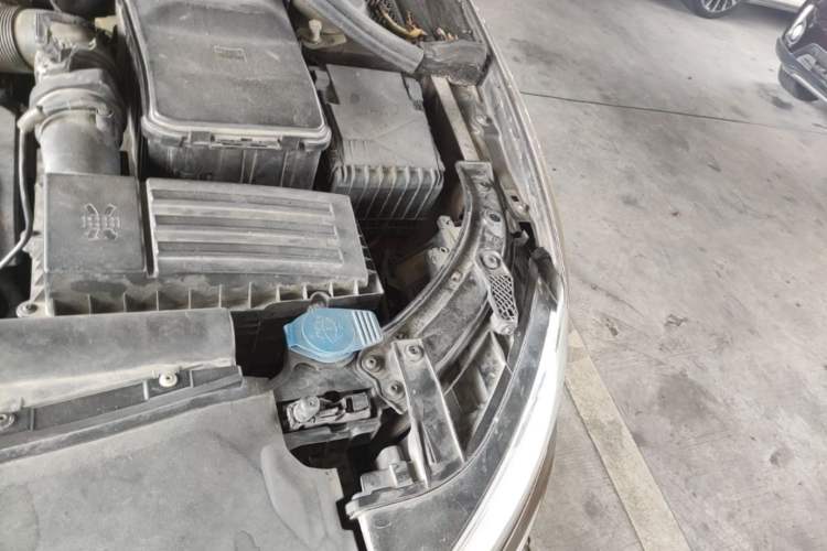 Used Audi Q3 2013 35 TFSI quattro Technology Edition Engine Bay Left
